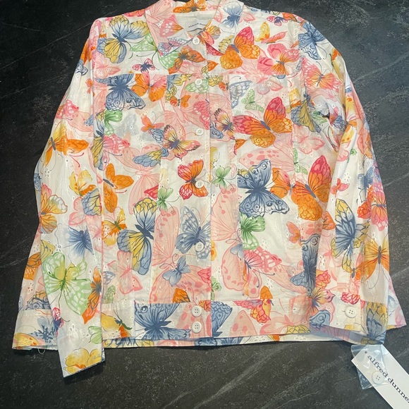 BNWT Colorful Butterfly Eyelet Button Down Blouse - Picture 1 of 5